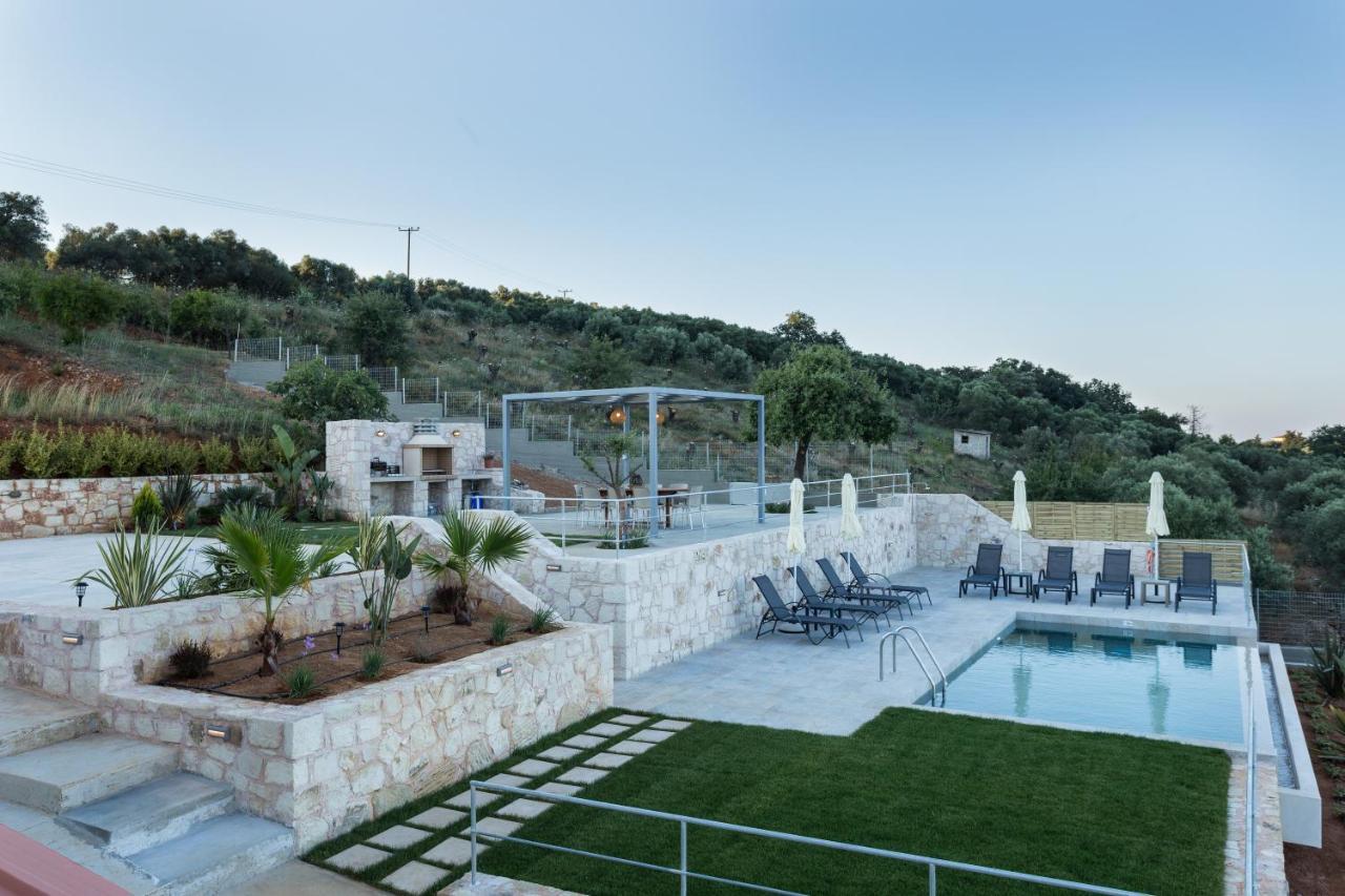 Villa Oasis Galatas  Ngoại thất bức ảnh